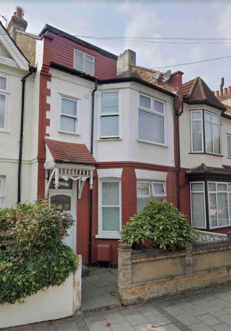 Private Guest Rooms In Tooting London Bagian luar foto