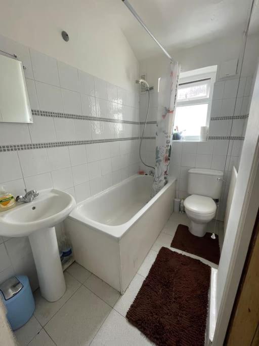 Private Guest Rooms In Tooting London Bagian luar foto